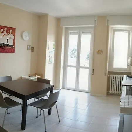 Mat20, With 5 Beds אנג'רה